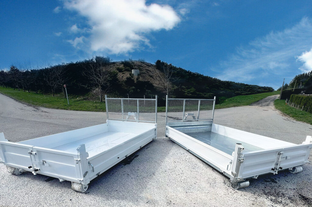 CHEZ-CORNUT-CARROSSERIE-INDUSTRIELLE-benne-amovible-sur-berce-dynamacs-acier-aluminium