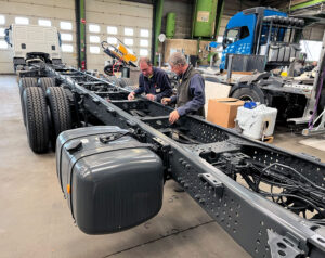 CHEZ-CORNUT-CARROSSERIE-INDUSTRIELLE-MODIFICATION-CHASSIS-ALLONGEMENT-CHASSIS-ETUDE-TECHNIQUE