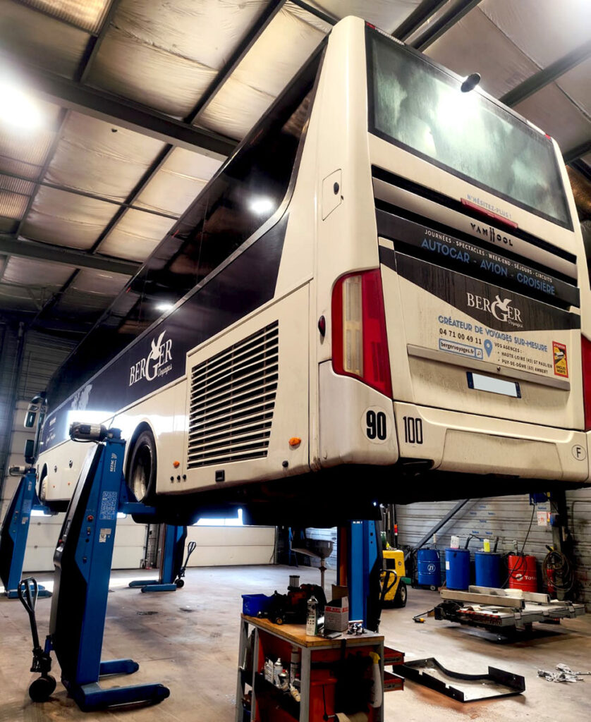 CHEZ-CORNUT-SERVICE-ENTRETIEN-REPARATION-BOITE-DE-VITESSE-RAPARATION-BV-AUTOCAR